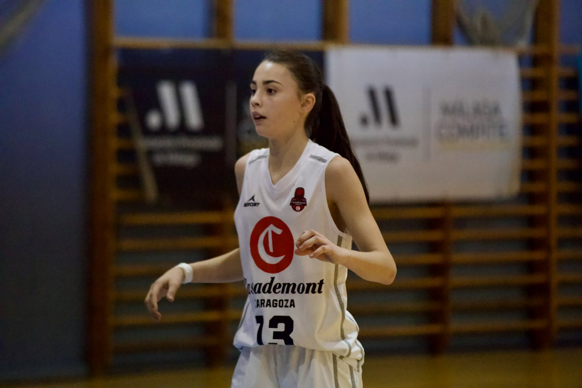 📺 ¡Estos son los enlaces para ver los cruces femeninos de esta mañana!

<a href="/casademontBZ/">Casademont Zaragoza</a> - <a href="/uemataro/">U.E. Mataró</a> 
m.youtube.com/watch?v=kjNSAF…

<a href="/unicajaCB/">UnicajaCB</a> - <a href="/cbalcobendas/">Baloncesto Alcobendas</a> 
m.youtube.com/watch?v=OJ_v_Y…

🔵🟠 #TorneoCementosCosmos #Benalmadena