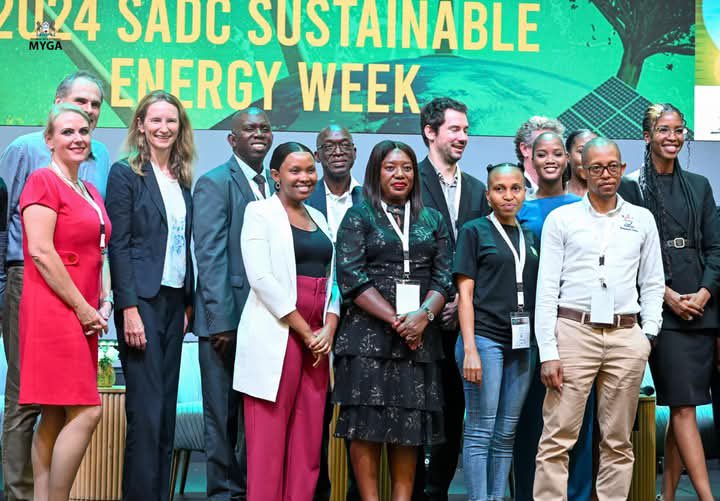 Romana Königsbrun tweet media