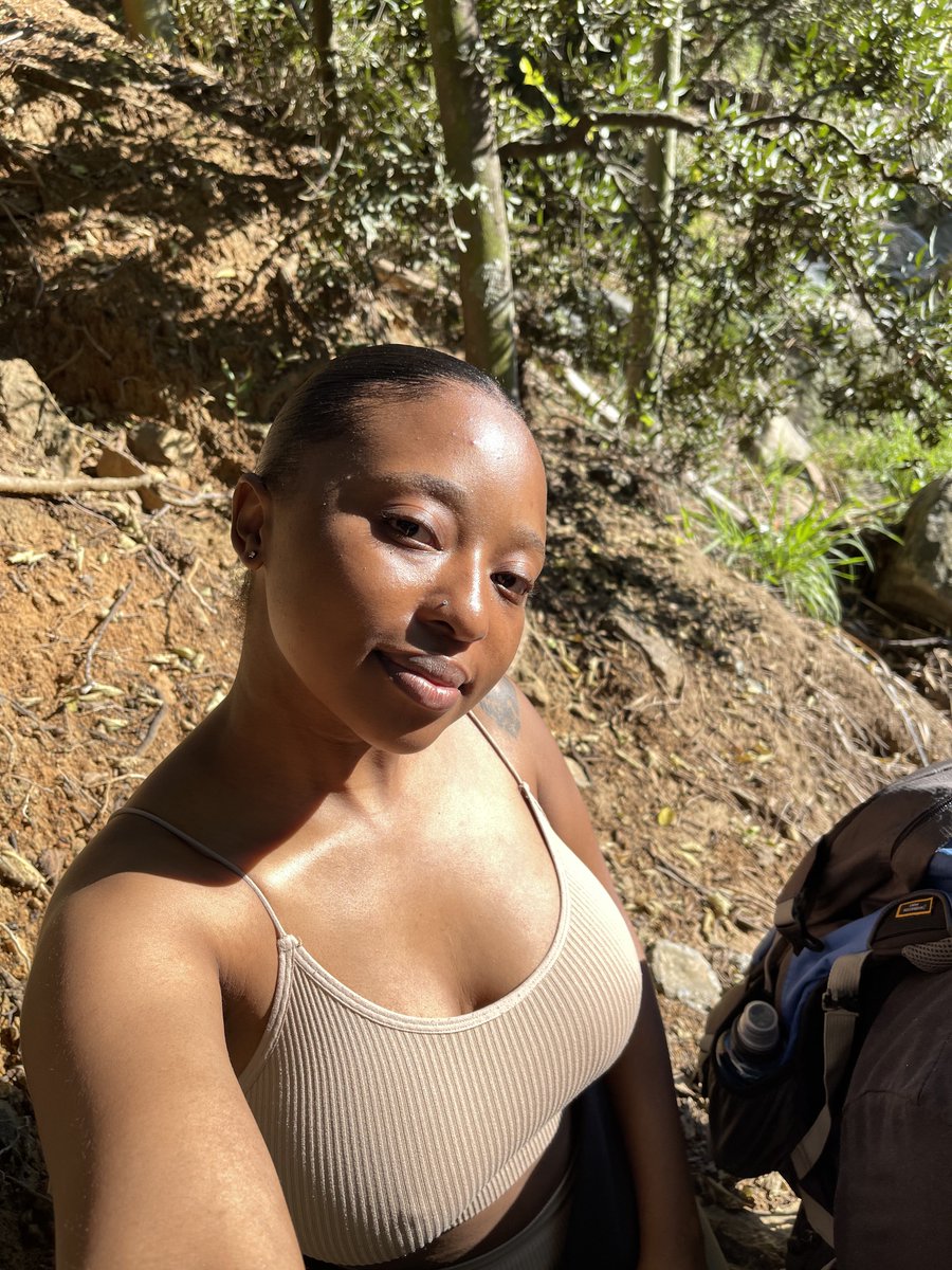 tshiidi_'s tweet photo. Let nature be your therapy 🍃 https://t.co/q8mD730SxG