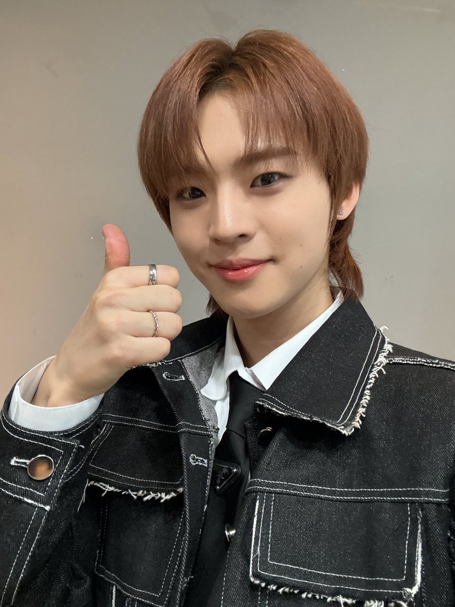 [#효진 #HYOJIN] 퓨즈들 오늘도 너무 고마웠어요💕 정말 많이 사랑합니다!😘🥰