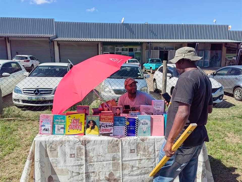 MatsaphaC's tweet photo. A Flea Market like no other! Come through and spend your day with us. #TheKingdomsInvestmentHub #FleaMarket https://t.co/CDDmbkkQ30