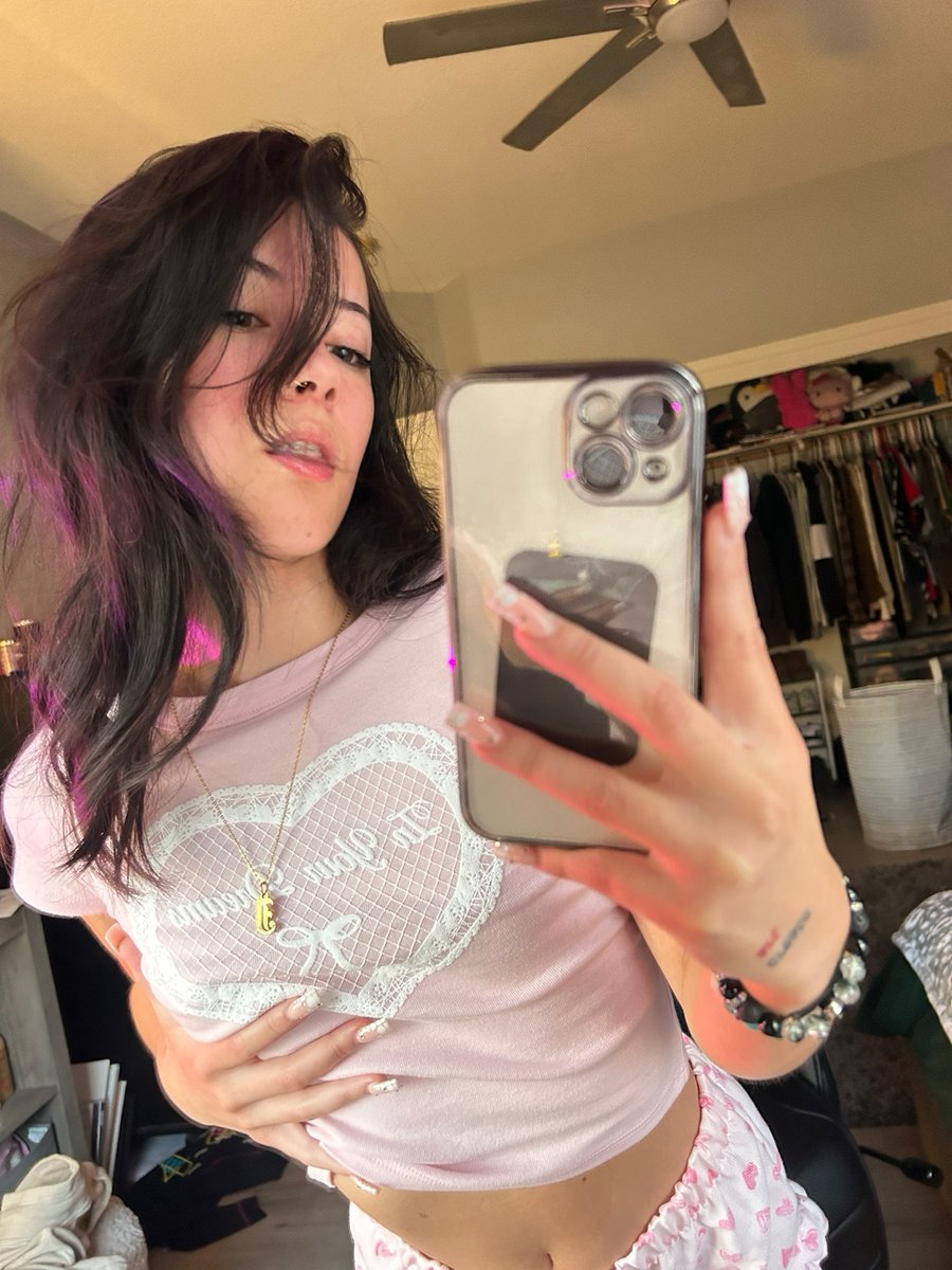 JayBabyy✨☺️ tweet media