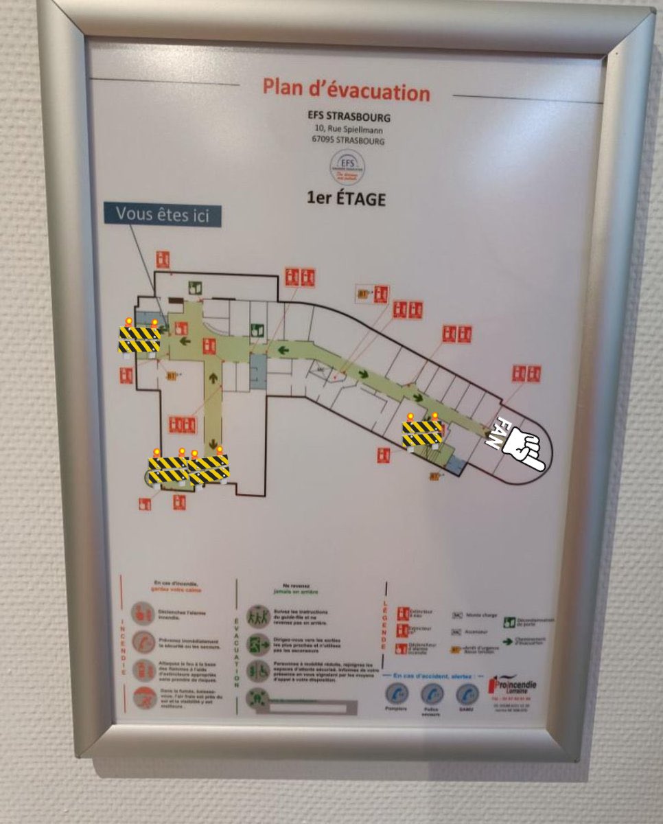 Au #BalekBalekClub <a href="/BalekClub/">🍒 Balek Club🍒</a> 🍒 l’évacuation se fait en direction du doigt « Fan » et non pas par la salle Scrotum actuellement en travaux.
Sachez le !