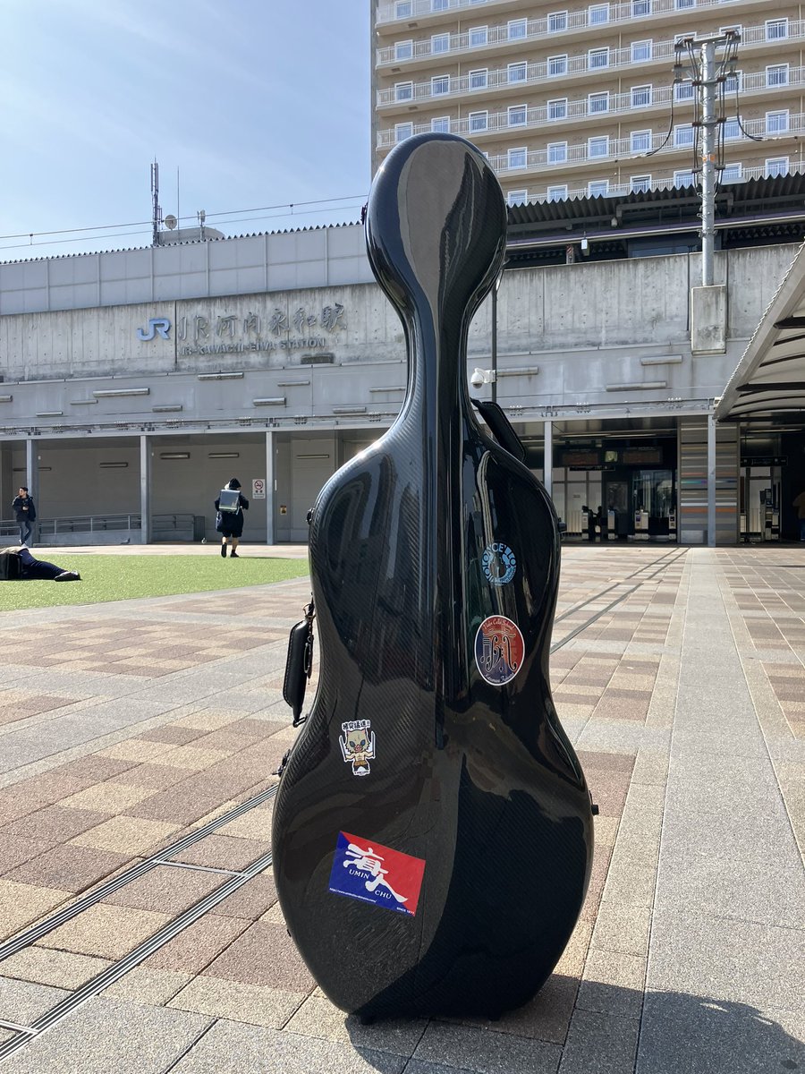 ichironcello's tweet photo. チェロカルテットの練習終わりー!!
来週、発表会!!
本番ですっ!!😱
#4Cellos
#りんごの会 https://t.co/2RNFM49wF8