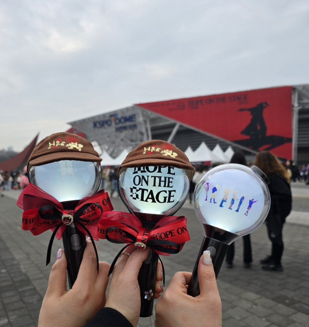 오조오억만년만에 트윗🤣

호바 곧만나💜💜💜

HOPE ON THE STAGE TODAY
HOPE ON THE STAGE IN SEOUL
#HOS_TOUR_SEOUL_D2
#제이홉중콘_체조뚜껑뿌셔뿌셔
#HOS_TOUR_SEOUL
#jhope #제이홉