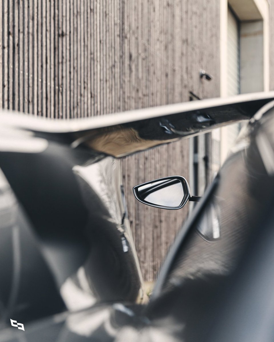 collectingcars_'s tweet image. This Ford GT is an exhilarating modern supercar, delivered new to Germany with the delivery mileage of 27 Km and only manoeuvred less than a kilometer since then.

📍LIVE NOW - München, Germany

🔗Find out more: collectingcars.com/for-sale/2022-…

#CollectingCars #FordGT #EcoBoost