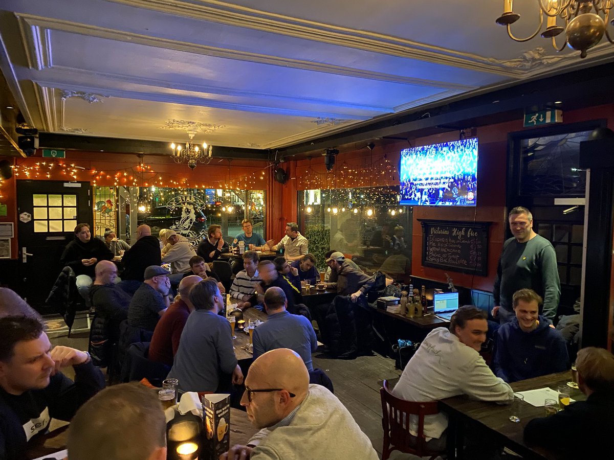 MegaQuizNL tweet media