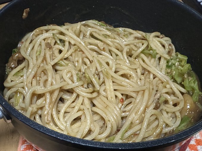 夜ご飯
パスタ
デミグラスソース 