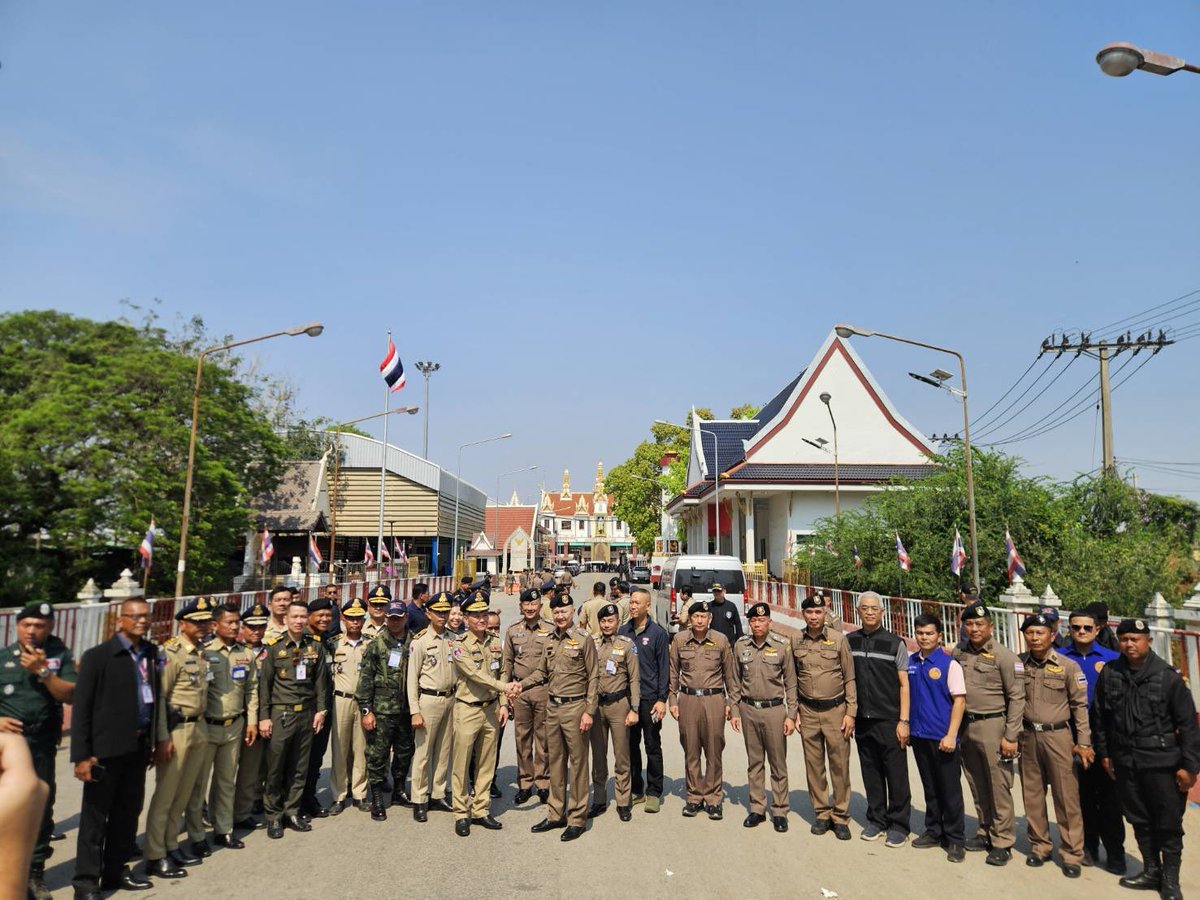 ภูมิธรรม เวชยชัย tweet media