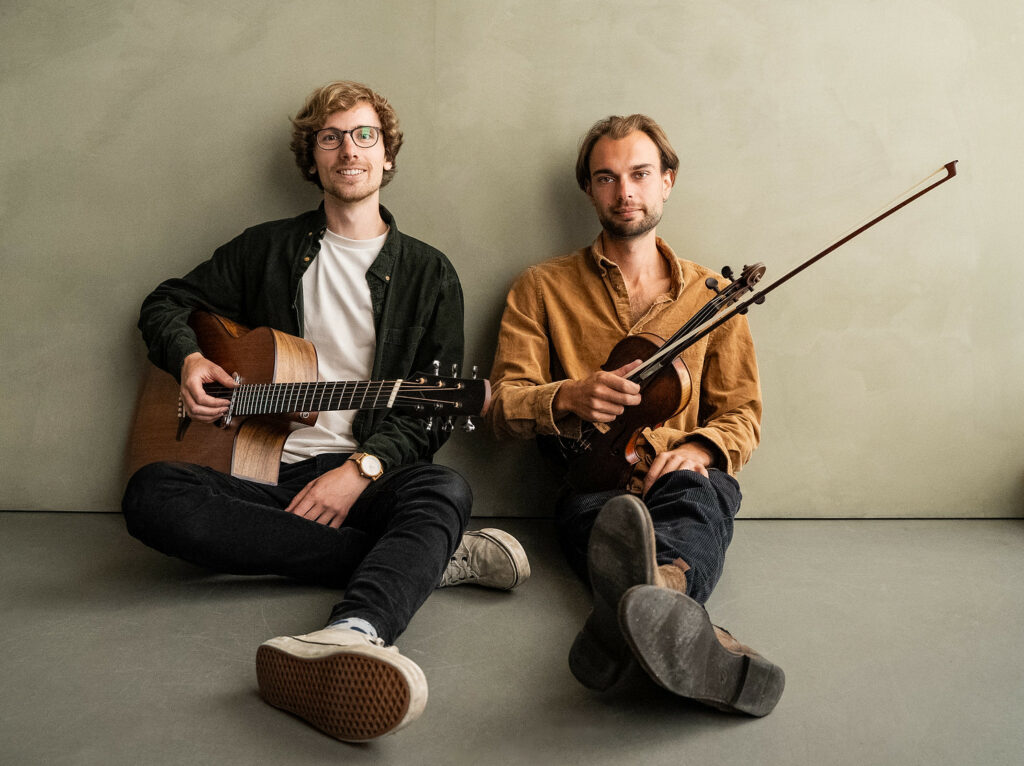 Dydd Gwyl Dewi Hapus!🌼🏴
How are you celebrating Welsh culture this month? 
Why not join us for a mini tour across South Wales with Live Music Now duo <a href="/FilkinsDrift/">Filkin's Drift</a>🎶 

For concert dates and ticket information, please visit: shorturl.at/X7KA2