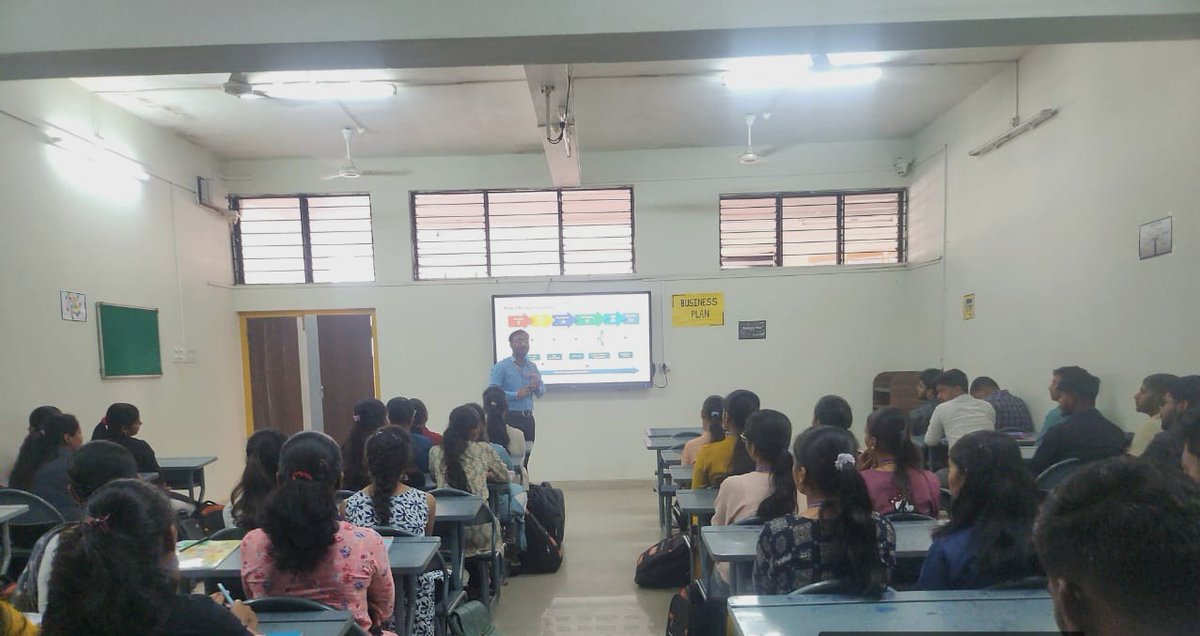 ritindia1983's tweet image. 🚀💡 Empowering Innovation &amp;amp; Tech-Transfer! 💡🚀

The IIC Cell successfully conducted a session on &quot;Process of Innovation Development, Technology Readiness Level (TRL), Commercialization of Lab Technologies &amp;amp; Tech-Transfer&quot; on 25th Feb 2025.

#Innovation #TechTransfer #TRL