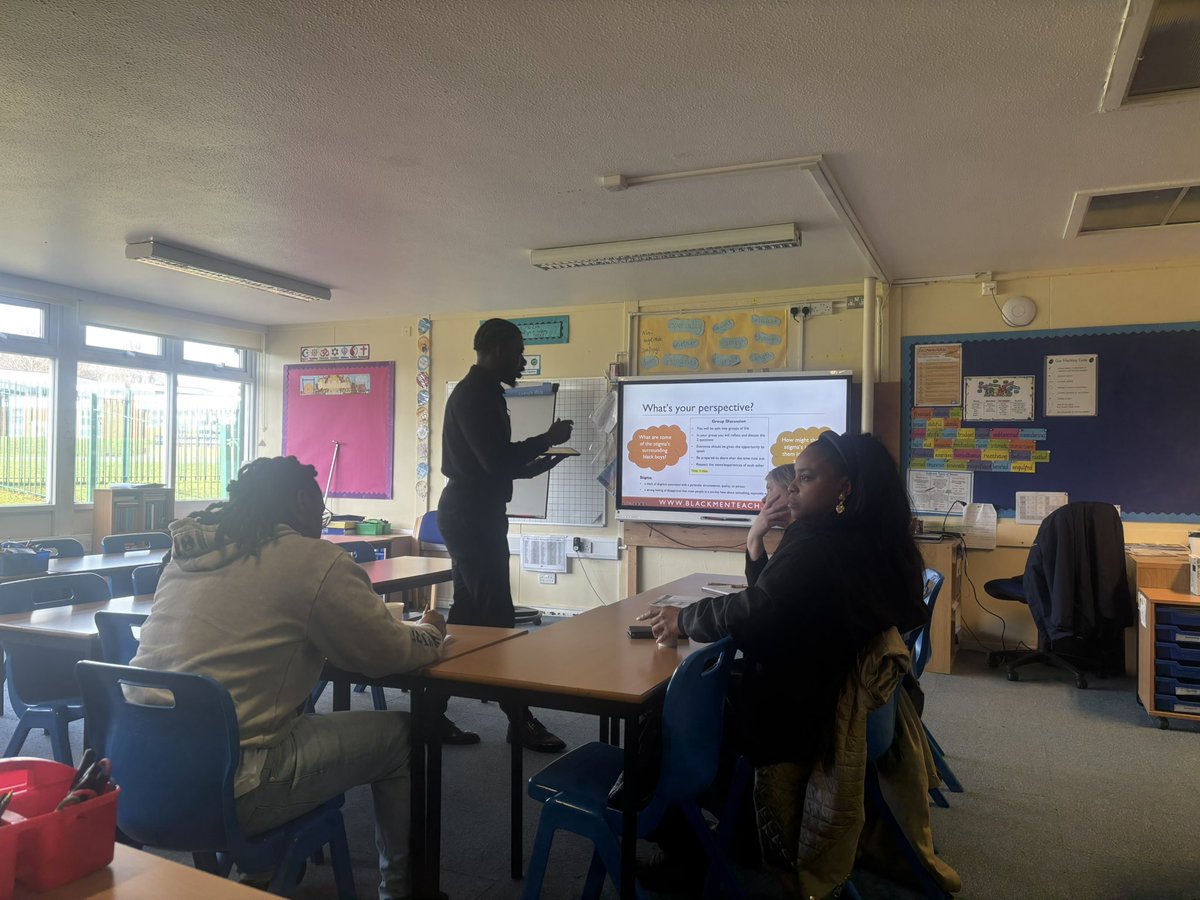EduPulse (@edupulseco) on Twitter photo Discussing the importance of disrupting the narrative of the lives of black boys in our schools with <a href="/BlackMenTch/">Black Men Teach π¨πΎβπ«</a> to break the self-fulfilling prophecy
#steppingupsaturday
<a href="/StepUpNet_Ed/">Step Up Network CIC</a> Discussing the importance of disrupting the narrative of the lives of black boys in our schools with <a href="/BlackMenTch/">Black Men Teach π¨πΎβπ«</a> to break the self-fulfilling prophecy
#steppingupsaturday
<a href="/StepUpNet_Ed/">Step Up Network CIC</a>