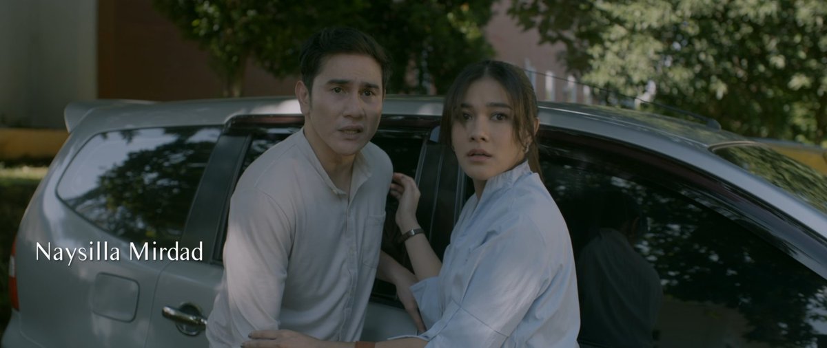 First look HANYA NAMAMU DALAM DOAKU produksi Sinemaku Pictures.

Vino G. Bastian di antara dua wanita 👀