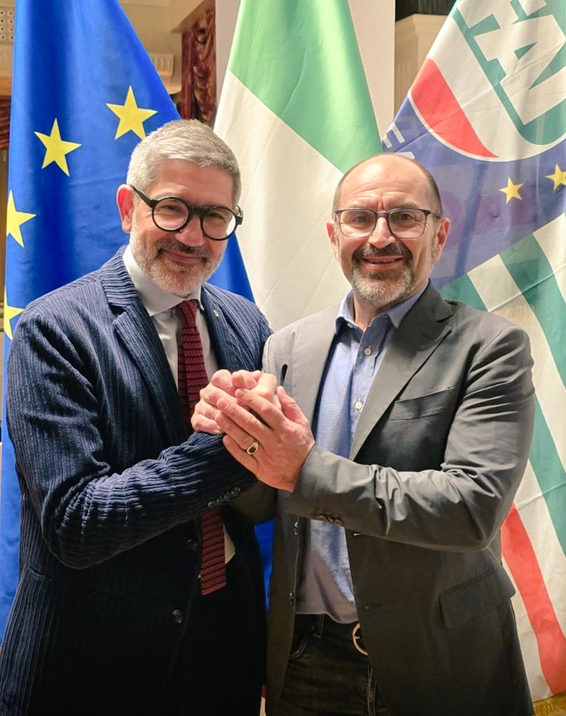 fai_cisl's tweet photo. "Auguri di buon lavoro all'amico e collega Fabrizio Affaticati, eletto Segretario Generale della Fim Parma Piacenza dopo aver guidato la Fai territoriale con competenza e passione. In questi anni Fabrizio ha maturato un'esperienza molto significativa, seguendo attentamente la nostra categoria, soprattutto al fianco dei #lavoratori e #lavoratrici dell'industria e della trasformazione alimentare, e siamo certi che saprà affrontare anche questa nuova prova con la giusta tempra e con una squadra all'altezza delle sfide che attendono i #metalmeccanici di questo territorio, particolarmente virtuoso e dalle grandi potenzialità. A Fabrizio da tutta la Federazione un ringraziamento per il lavoro svolto e un grande in bocca al lupo!"
@OnofrioRota, Segretario Generale #FaiCisl