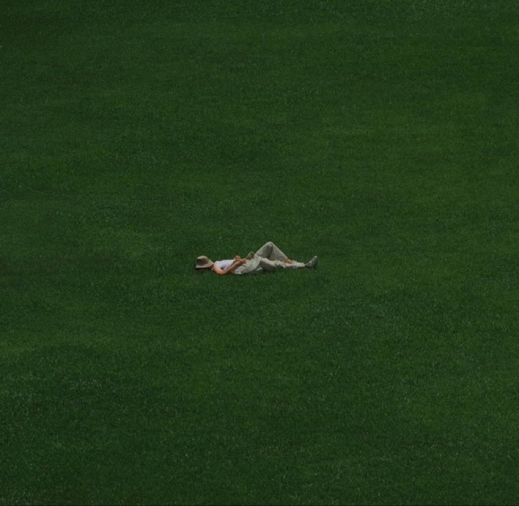 Yaşayışta sadelik, düşüncede ihtişam.  

Oscar Wilde