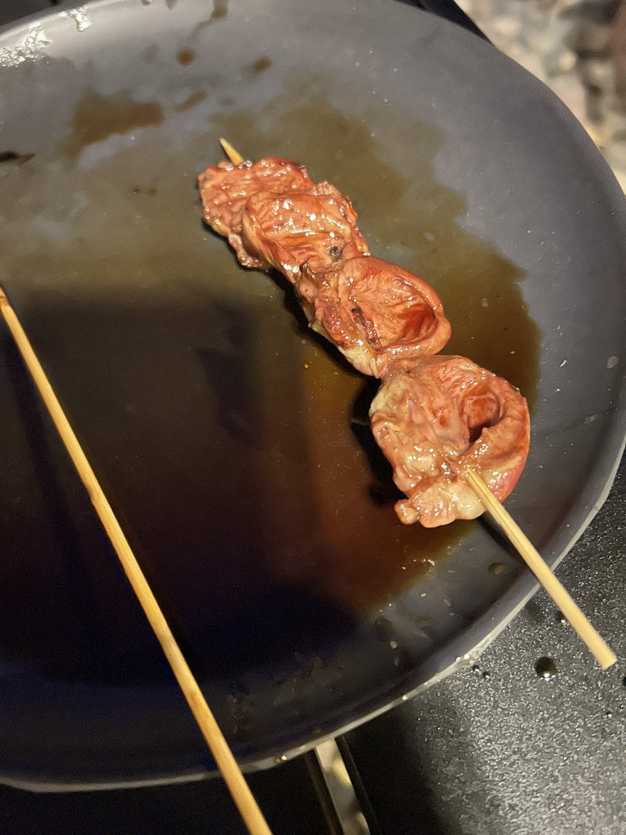 今日は久しぶりに焼き鳥なんやけど、みんなはどの部位が好き？

今後の参考の為におせーてちょんまげ🐔

 #俺は心臓かレバー