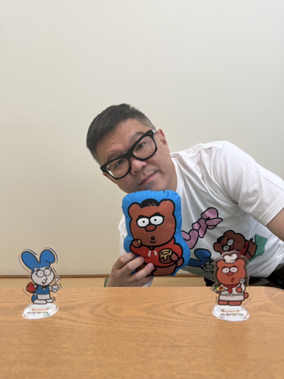 【シソンヌ×天久聖一】 ヴィレッジヴァンガード限定 クッション コックさん クッション - シソンヌを天久聖一が描き下ろし、ヴィレッジ