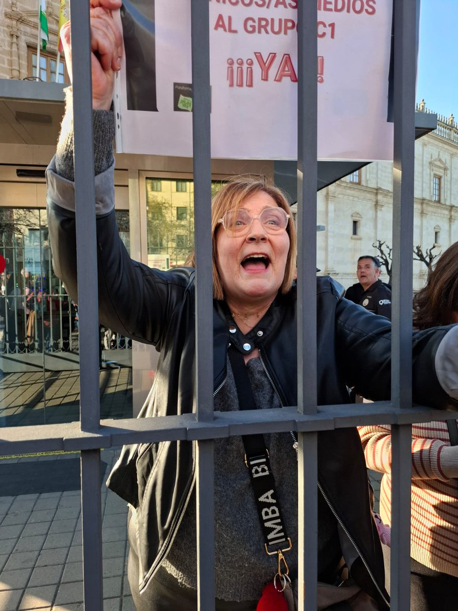 ¿Que vais a hacer los representantes de Andalucía?
Una Moción del Parlamento  sin cumplir 
Un acuerdo Estatal sin cumplir
Realizamos trabajo no reconocido 
<a href="/Ugt_A_Sanidad/">UGT Sanidad Andalucía</a> <a href="/fssccooand/">FSS-CCOO Andalucía</a> <a href="/SaeAndalucia/">Sindicato SAE Andalucía</a> <a href="/CSIFAndalucia/">CSIF Andalucía</a> 
#tcaefuncionesc1ya
No más engaños 
No más abuso 
#tcaefuncionesc1ya