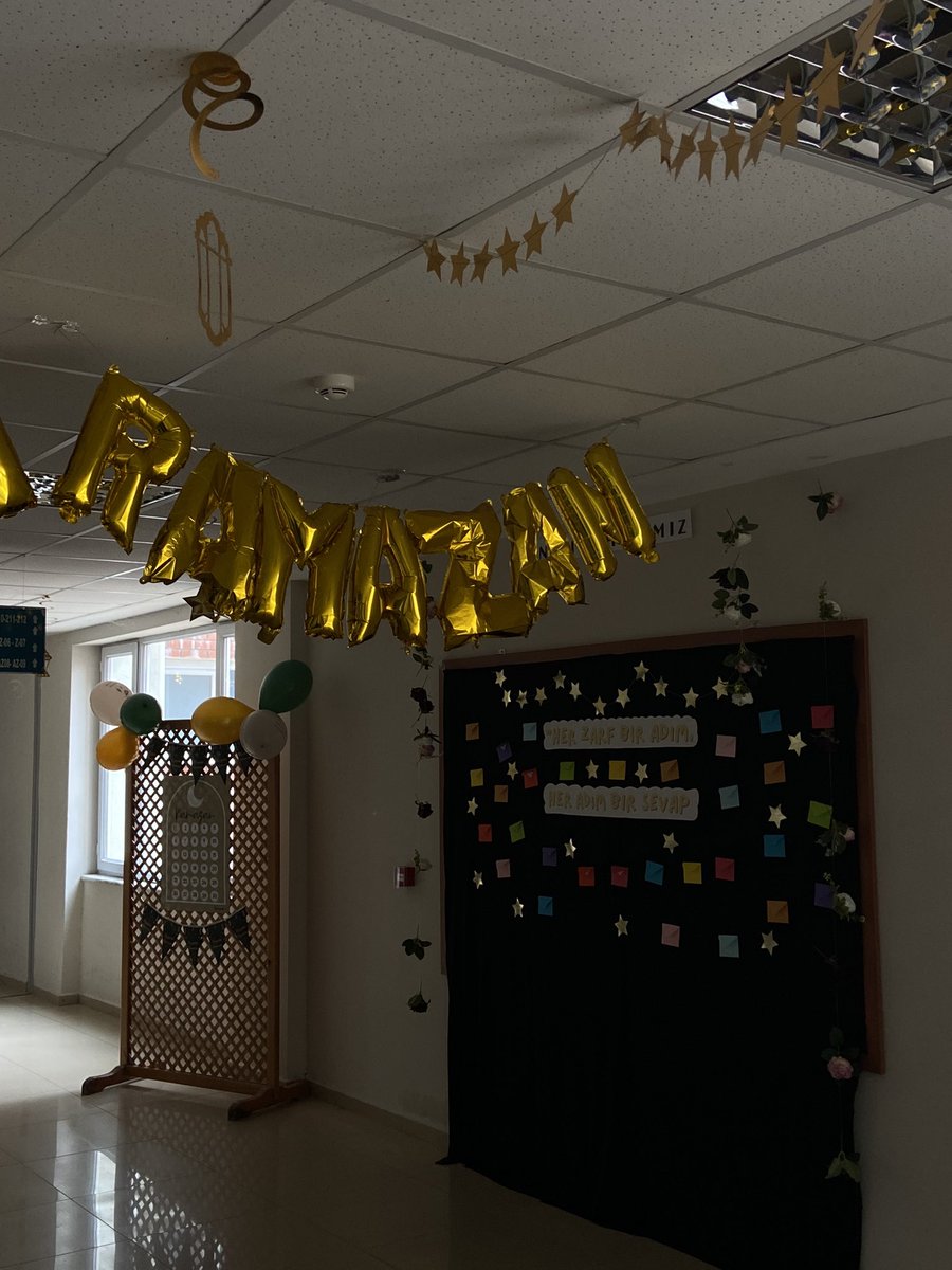 sdu_ilahiyat's tweet photo. Ramazan’ın yansıması gereken bir fakültemiz vardı, biz de gerekeni en güzel şekilde yaptık.🥳🤲🏻🩷🎈🎊🎉 https://t.co/ONK7BwgaRB
