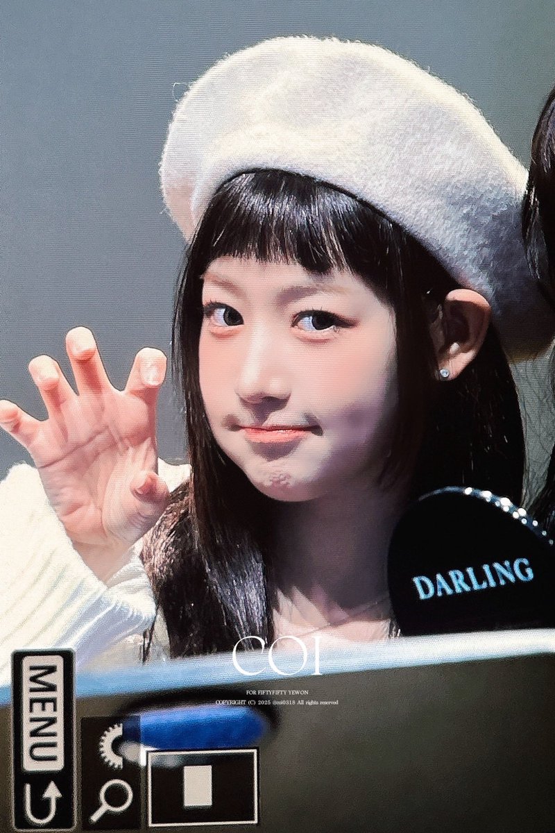 coi0318's tweet photo. 250301 pre 잡아먹음
#YEWON #예원 #FIFTYFIFTY #피프티피프티 https://t.co/pc3nqR4wCm