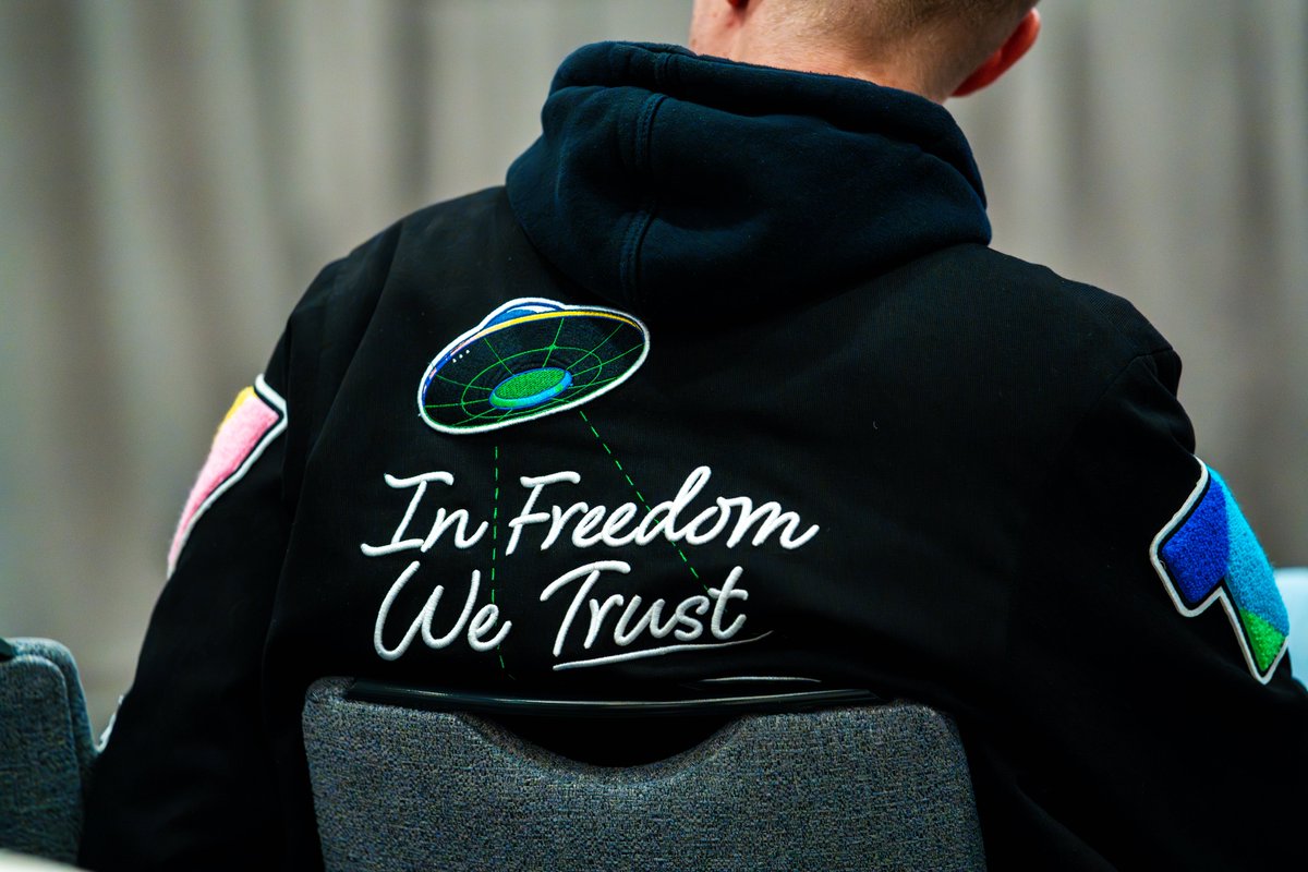 SynFuturesDefi's tweet photo. Spotted at #BorderlessSummit, Denver.
In Freedom We Trust.