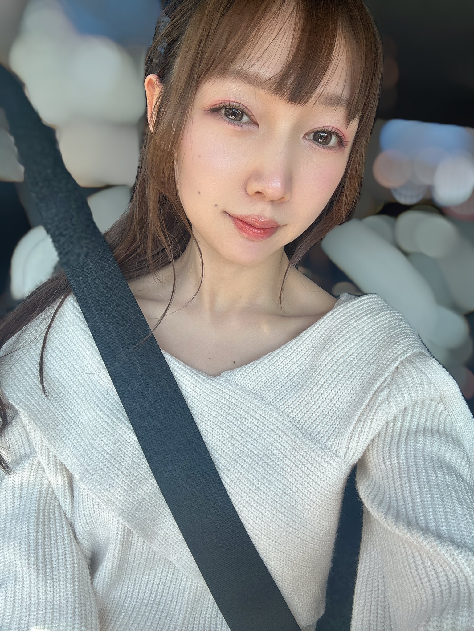 キャンディドール 美少女　画像 #PR 今日の透明感の仕込みは全部このアイテムを使って普段通りメイクしたよ🥰◎いつもより盛れた気がしたのはそのおかげかも🫶  *1 物理的効果による。 *2 メーキャップ効果による。効果には個人差があります。 #CandyDoll #CandyDollガチレポ #桃白肌パック  ...