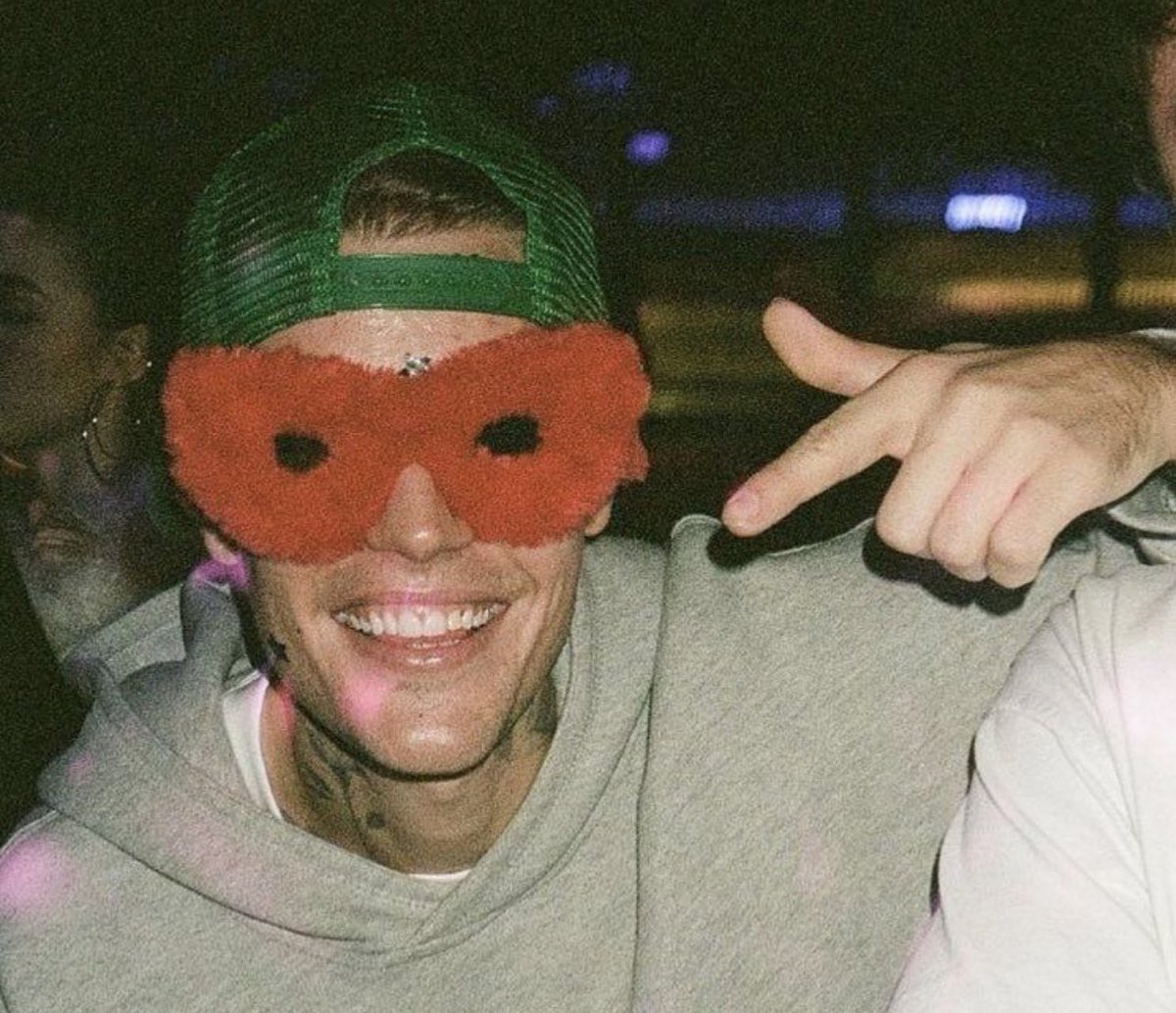 eternalemails's tweet image. happy birthday to the loml, living legend, the first person i ever stanned and will continue to stan 🥹🤍