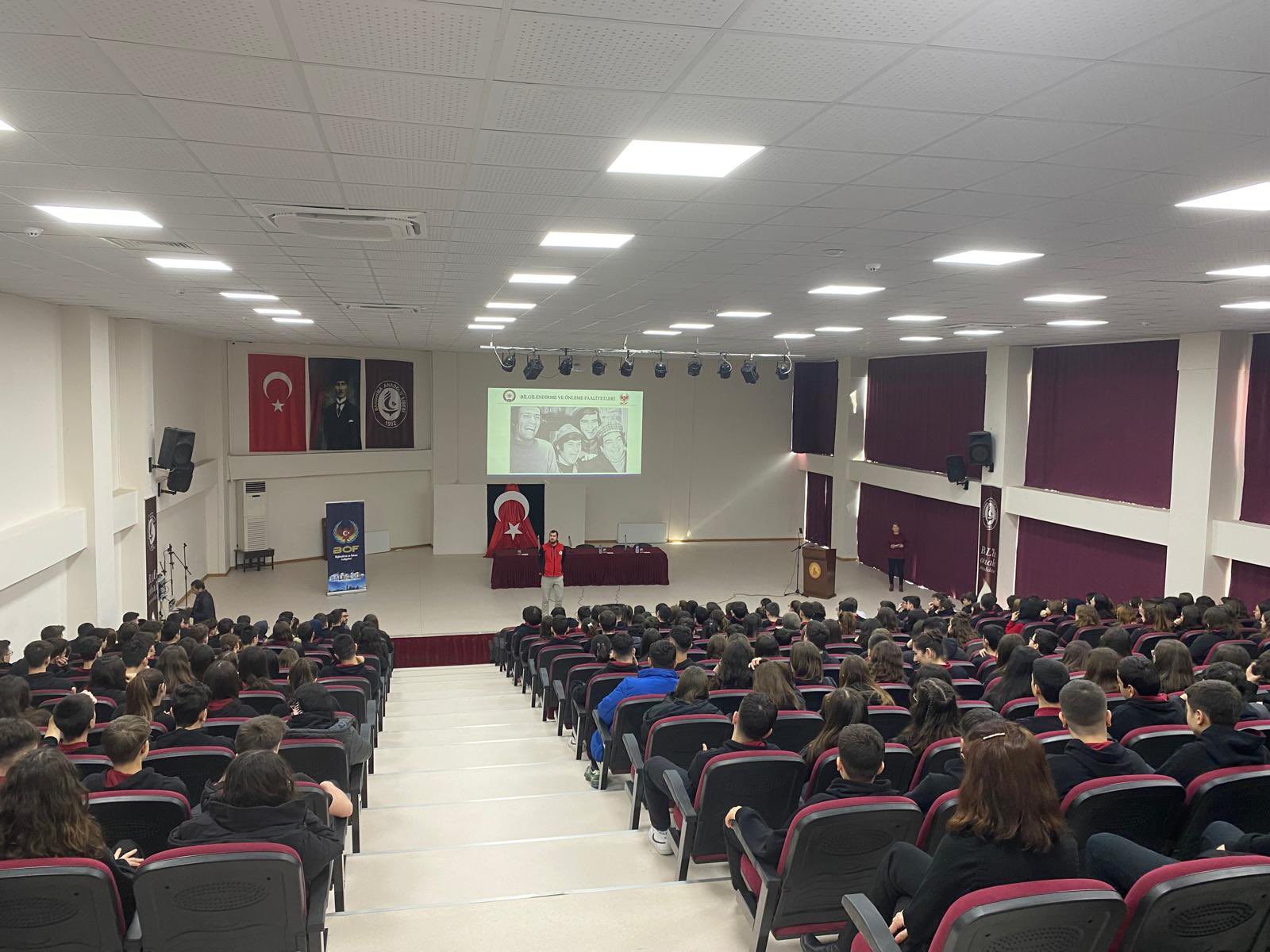 Balıkesir Emniyeti'nden Gençlere Güvenli Gelecek Adımı