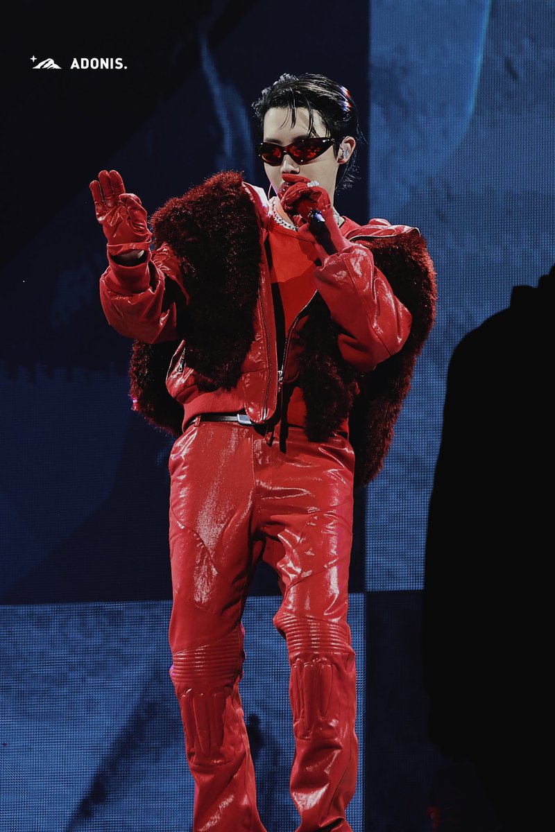 Adonis_Hoseok's tweet photo. 250301 HOPE ON THE STAGE in Seoul

#제이홉 #정호석 
#JHOPE #ジェイホープ 
#BTS   #방탄소년단       

@BTS_twt https://t.co/oircwrG37f