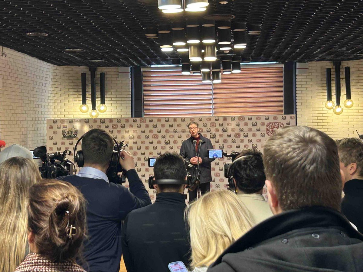 Ana Jelic (@anci1090753) on Twitter photo Sav novac koji je ulozen u sprovodjenje obojene revolucije je morao doci od onih koji zele da uniste jaku #srbija i koji se bore za svoj interes. #vucic <a href="/avucic/">Александар Вучић</a> Sav novac koji je ulozen u sprovodjenje obojene revolucije je morao doci od onih koji zele da uniste jaku #srbija i koji se bore za svoj interes. #vucic <a href="/avucic/">Александар Вучић</a>