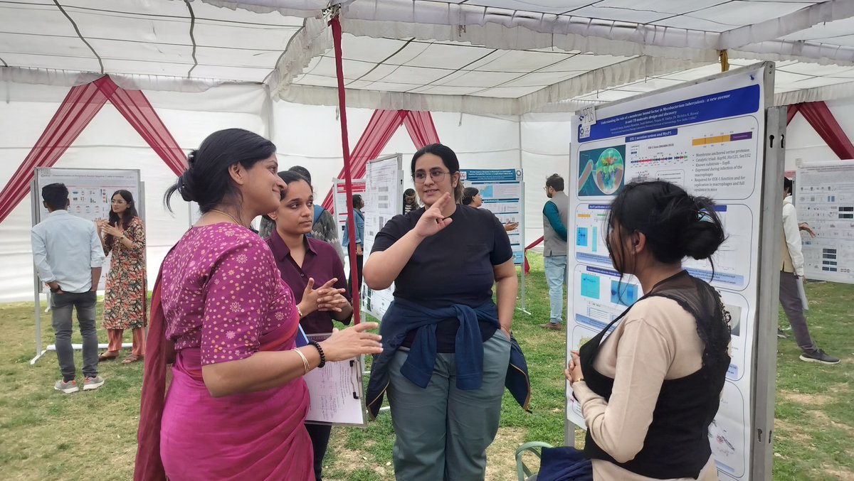 National Science Day at BRIC-NII was a vibrant celebration of research, discovery, and creativity! 🎉

🧑‍🔬 Inspiring Poster Presentation Sessions – Young researchers from NII and undergraduate students from various Delhi University colleges showcased their research &amp; work. 🏆
🎭