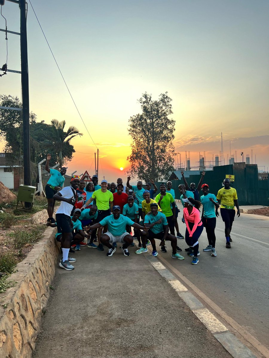 FastnFurious40's tweet image. We rise with the Saturday sun - damn right, it is a ritual 😎. It&apos;s Saturday Communion. 
#yooleng
#funontherun