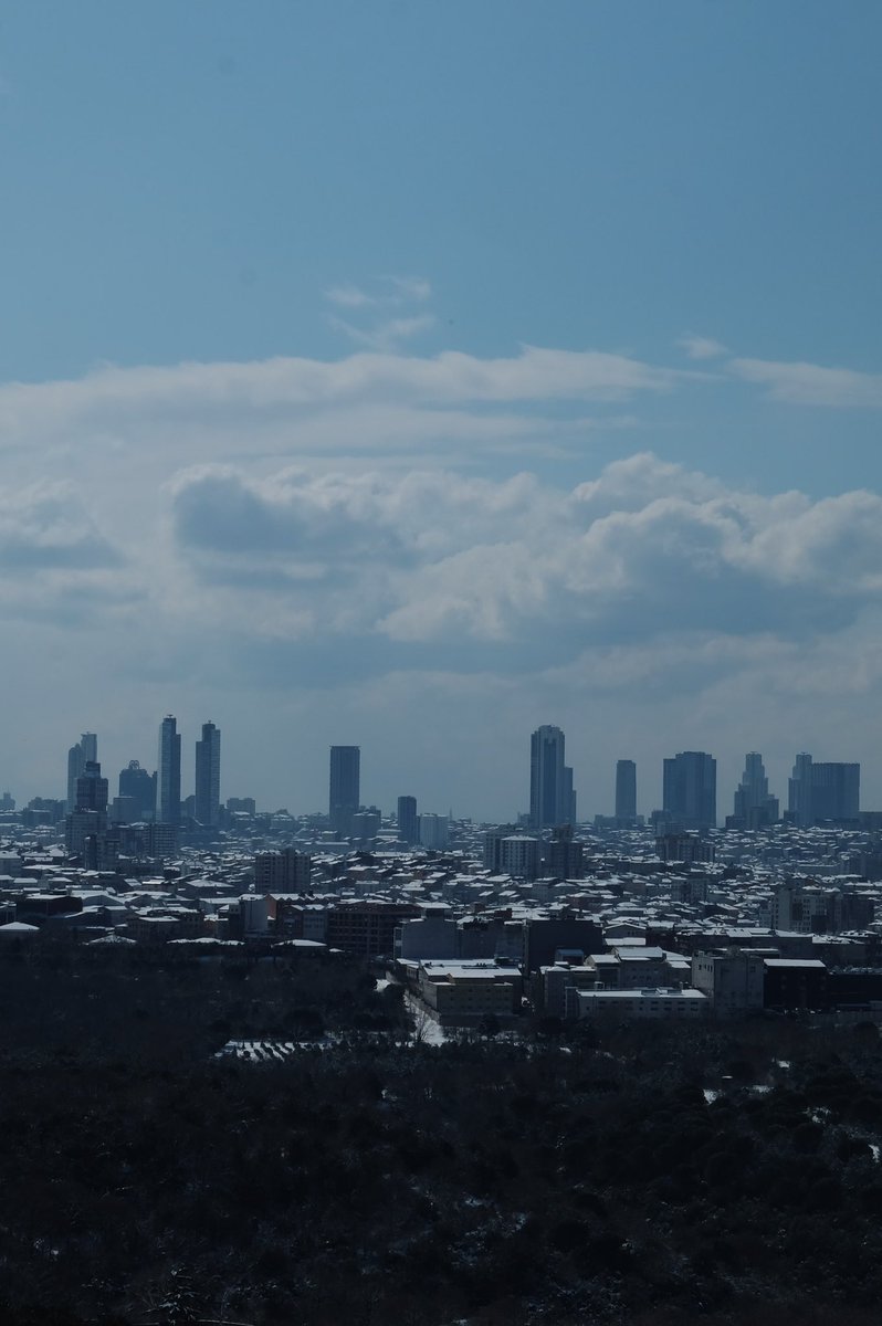 heyitscanci's tweet image. Snaps from last week’s snowstorm in Istanbul #VSCO