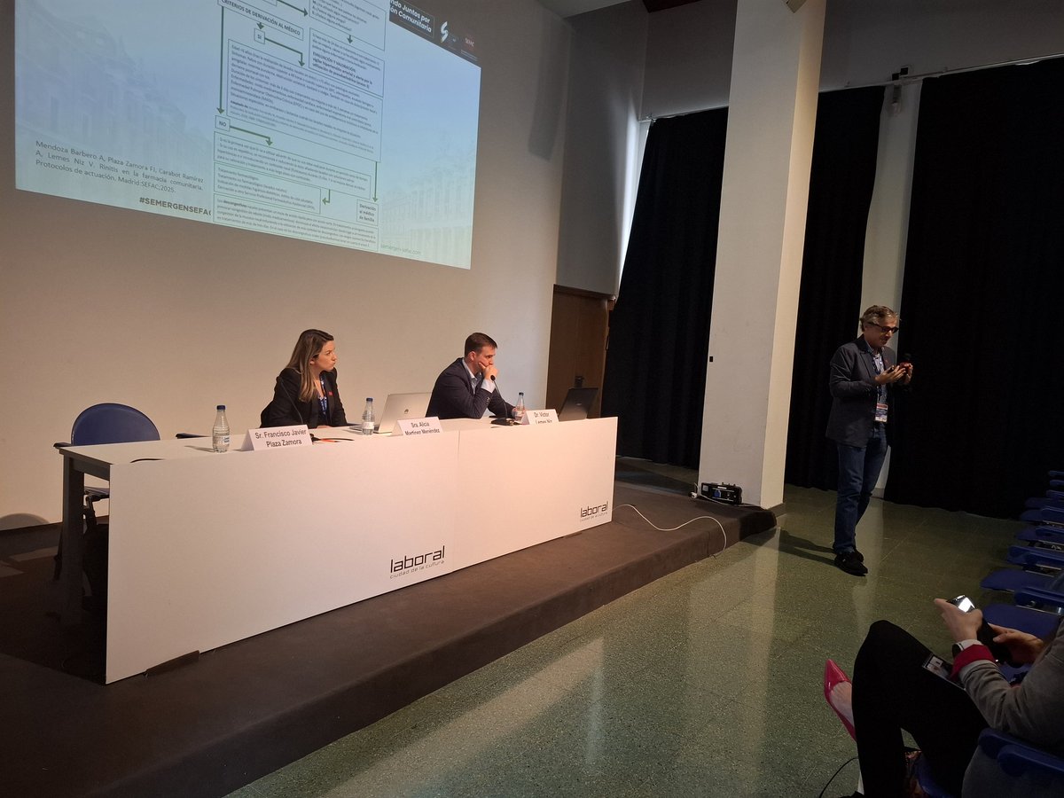 SEFAC_aldia's tweet image. 🙌 @JavierP54382252 y @VictorLemesNiz en el taller protocolos de actuación para identificar pacientes con #rinitis en atención primaria y farmacia 

#SEMERGENSEFAC25 @SEMERGENap
@menarini_es