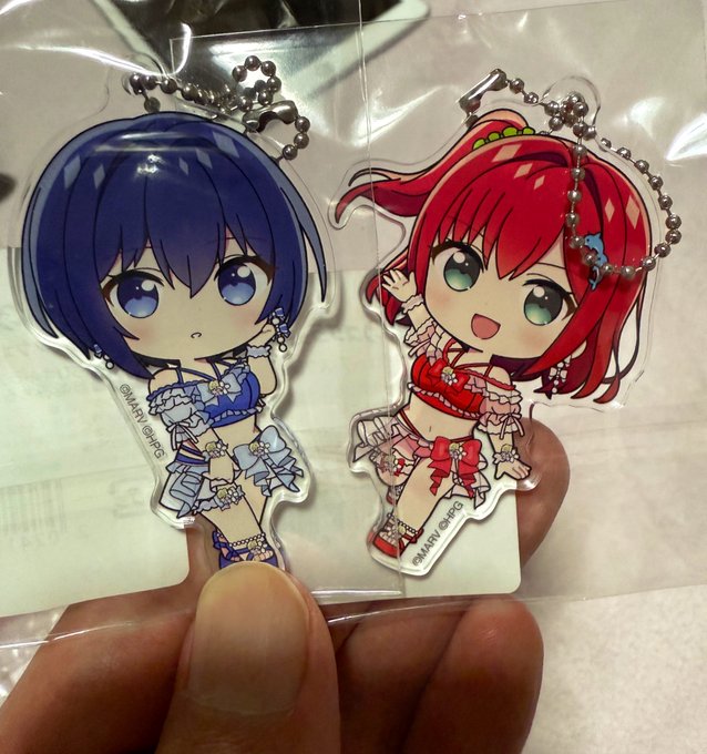 ドルフィンウェーブのスクラッチくじの景品届いた〜!見てくださいこのちびキャラアクキーのかわいさを 