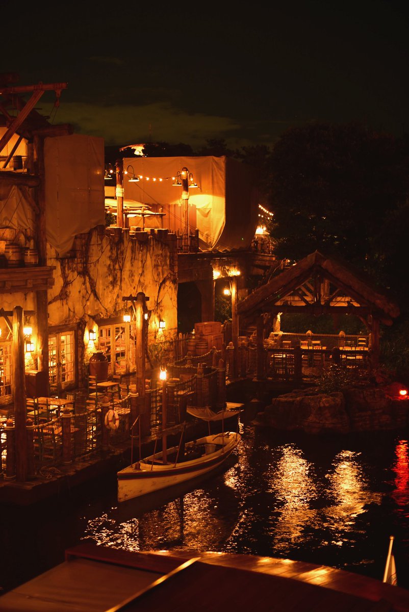 mokama_camera's tweet image. 夜のディズニーシーの風景写真𓂃𓊝