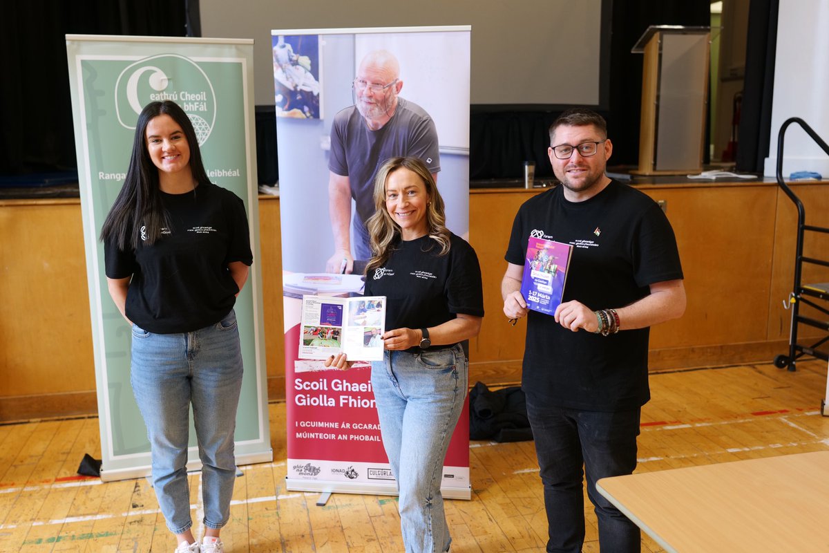 ForamnanGael's tweet image. 🤩 Teach lán ar maidin i gColáiste Feirste do Scoil Ghaeilge Mhic Giolla Fhiondáin mar chuid de #SnaG25

A great turnout here for our dianchúrsa with over 140 people ag foghlaim le chéile in memory of ár gcara, Matt 🩷