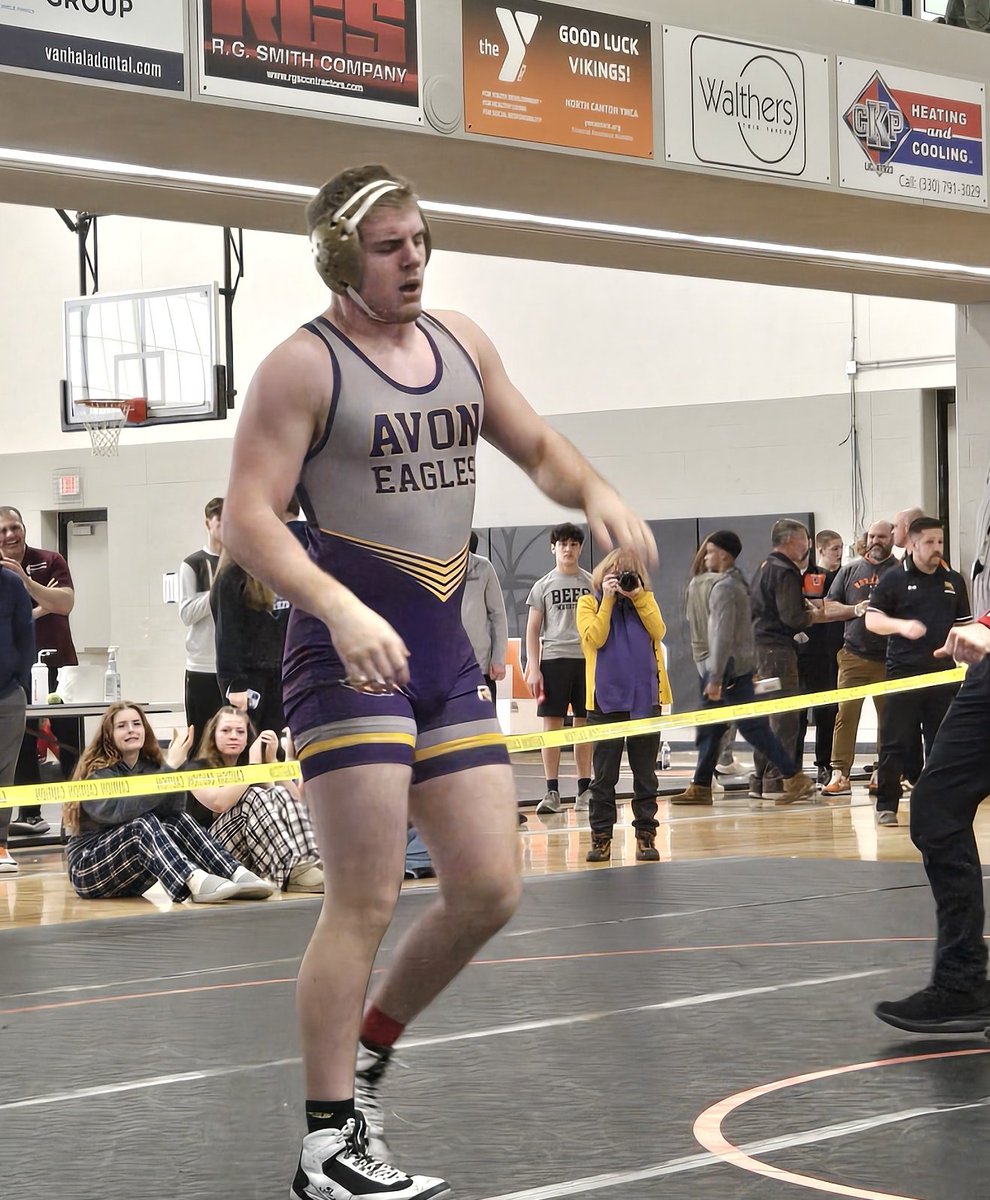 Eian Englehart and Connor Krystowski both win via pinfall in the 2nd rounds of consis and the District Championship.