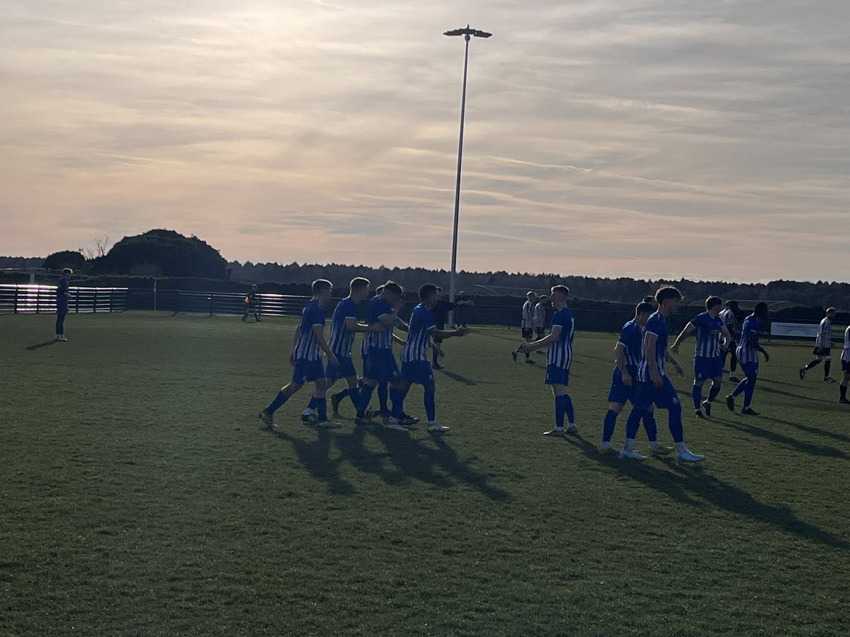 shawburyutd's tweet photo. 45’ GOOAAALLL!
@Stallylad’s header form a corner gives us the lead!!! 

🔵⚪️SUFC 1-0 @barntonfc https://t.co/d1O22DaYml