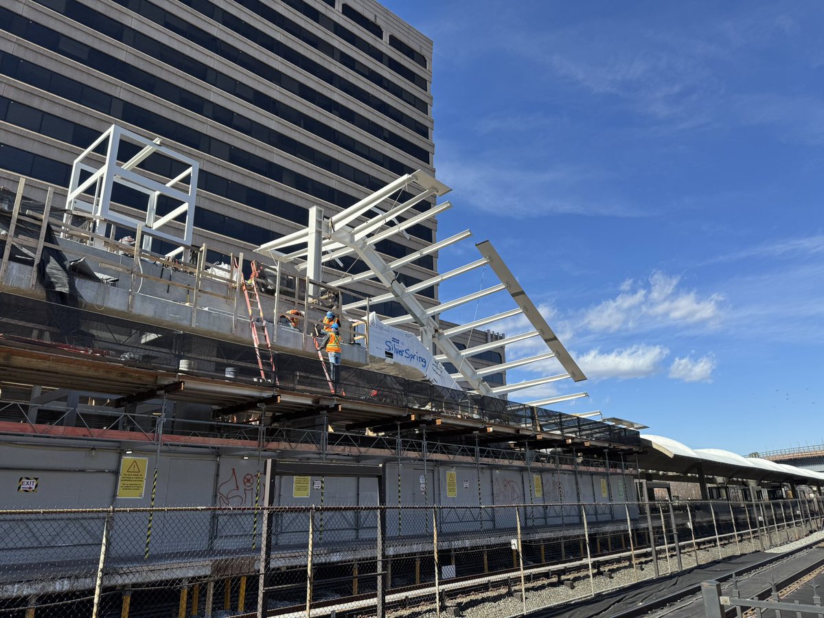 Graham Takes the Train tweet media