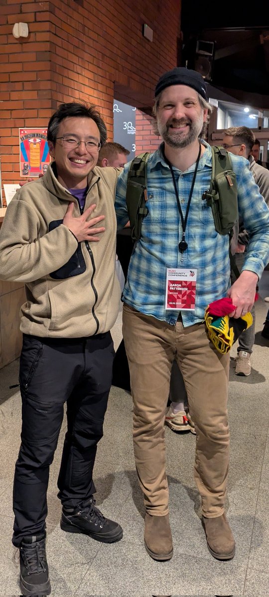 kibitan's tweet image. Happy to see you! アーロンありがとう！ @tenderlove #RubyCommunity #krakow

CC @ebiltwin @chikahirotokoro
