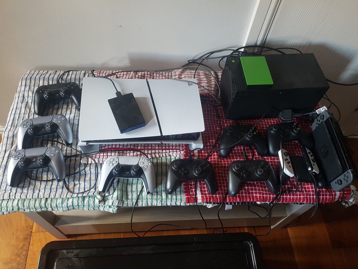 MForceTheMaster's tweet image. Time for another gaming event with friends