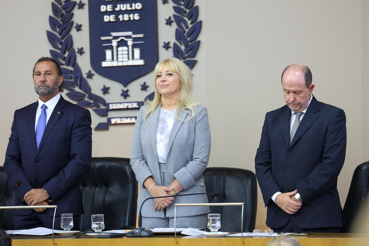 Hoy renuevo mi compromiso de gobernar con responsabilidad para dar respuestas efectivas que lleguen a los vecinos de San Miguel de Tucumán. Hace un año, en esta misma instancia, hice un diagnóstico de la ciudad que recibimos. En términos médicos estaba en terapia intensiva.