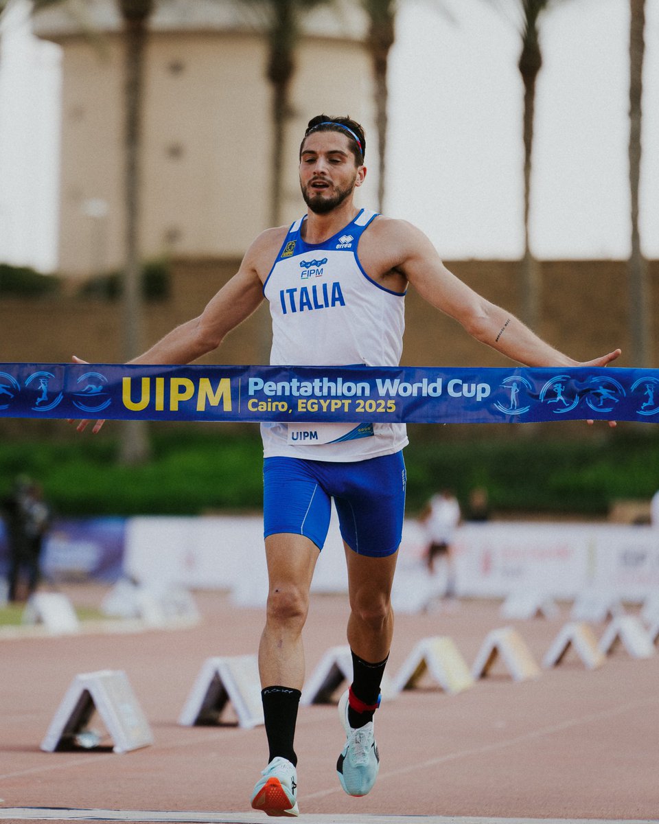 Federpentathlon's tweet photo. Matteo, orgoglio azzurro🥹

Cicinelli conquista l’oro nella prima tappa di World Cup al Cairo👏🏼

📸 @theuipm 

#MatteoCicinelli #Fipm #PentathlonModerno https://t.co/bfXPCenexY