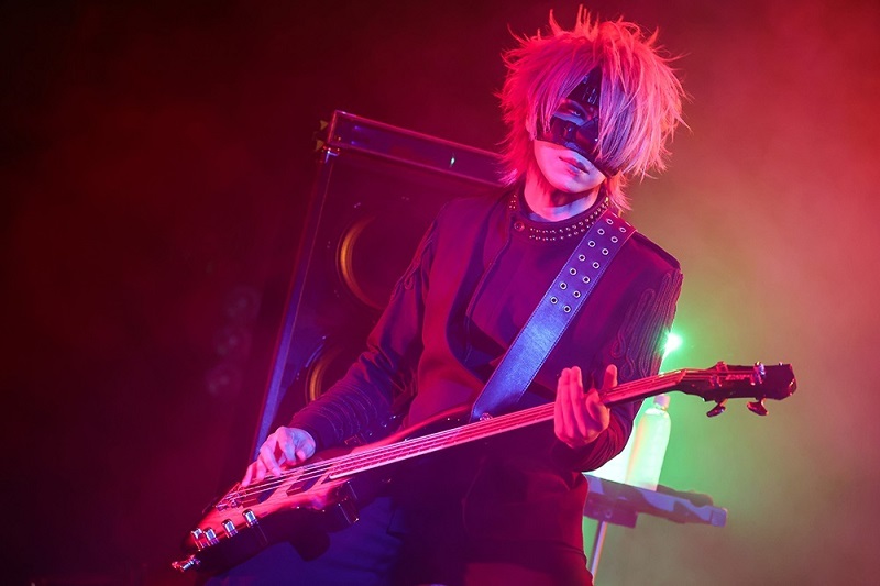 SNAKED LOWS 三連リングthe GazettE REITA