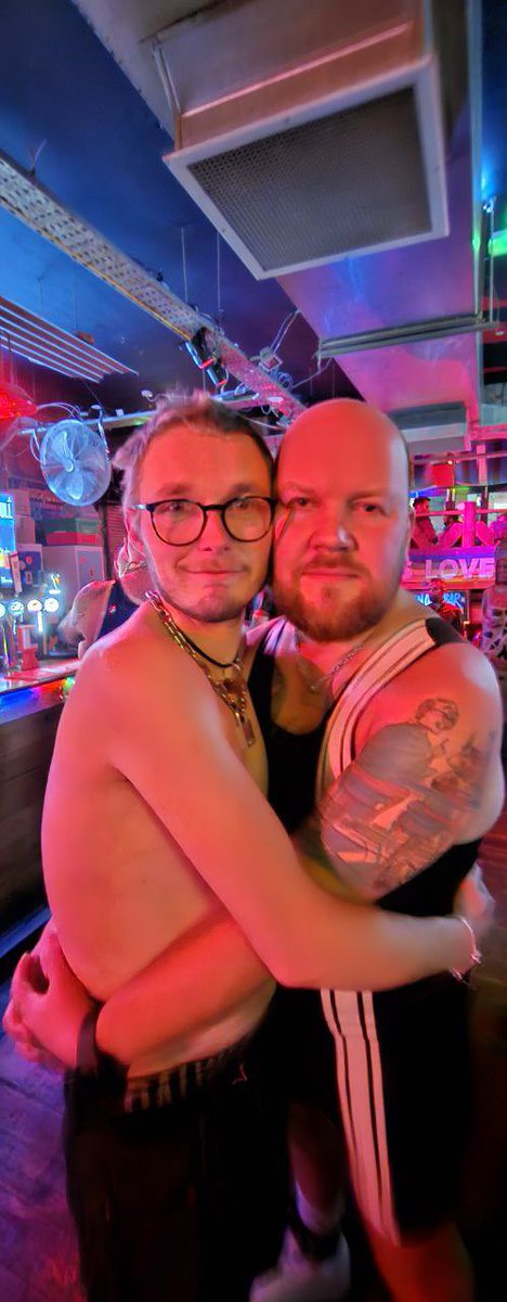 Awwww look I found a good boy at <a href="/GearSocial_NCL/">Gear Social Newcastle</a> 

💙 Pup Max 
📸 <a href="/LyallPup/">Lyall The Pup</a>