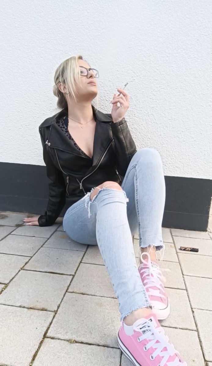 40% for you NOW🥰❤️

onlyfans.com/misspenny93

like and share pls🥰🫶🏻