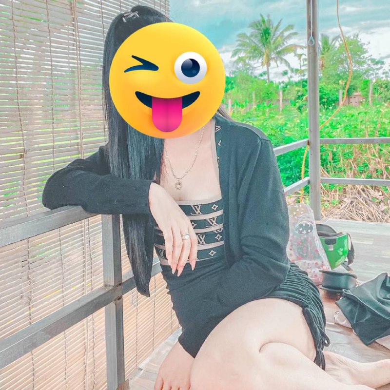 chenchenya33's tweet photo. 如果有機會跟辰辰一起出門
去到旁邊沒什麼人的鄉下
你會想做什麼呢~偷偷跟我說😜😜 https://t.co/wRLFp7qWPU