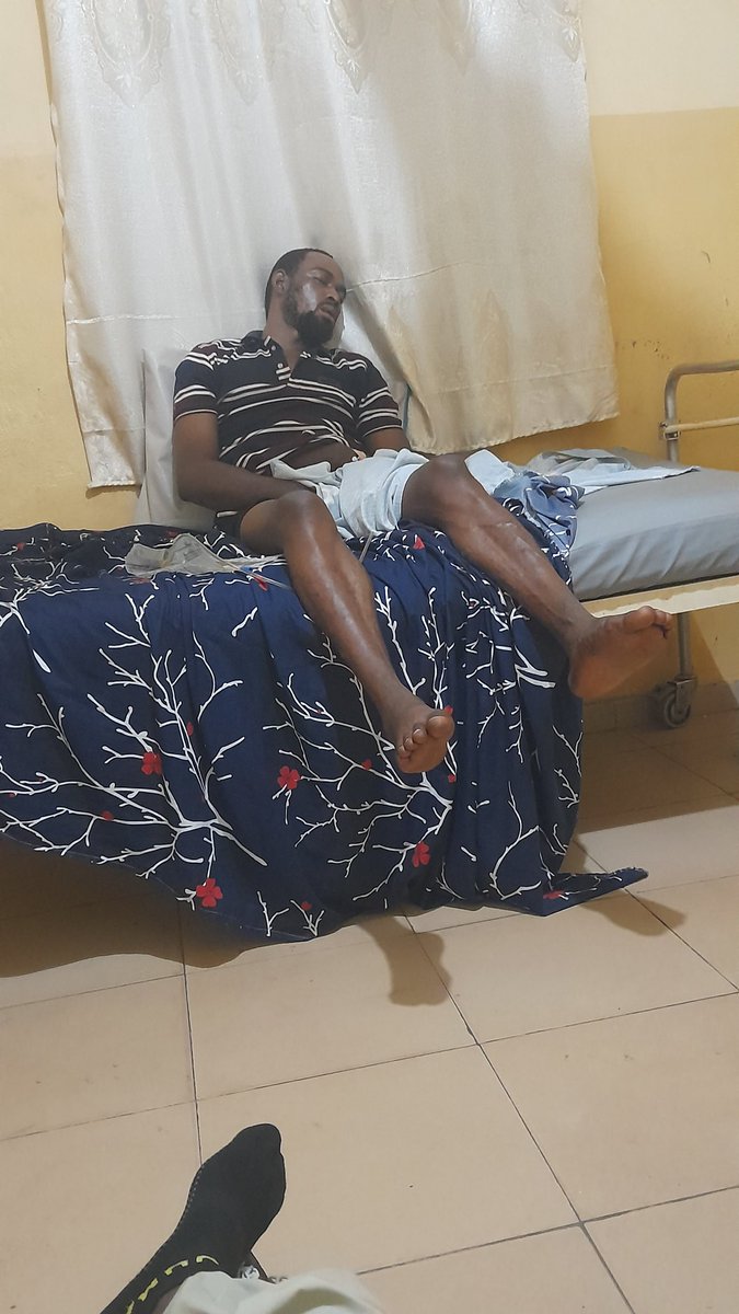 Success_Stige's tweet image. NIGERIA HELP ME SAVE MY BROTHER&apos;S LIFE.

This year has been tough for me and my family on Sunday 12 January, I got a call from my neighbors that my brother, who just returned from Village three days before, was found unconscious and unresponsive.