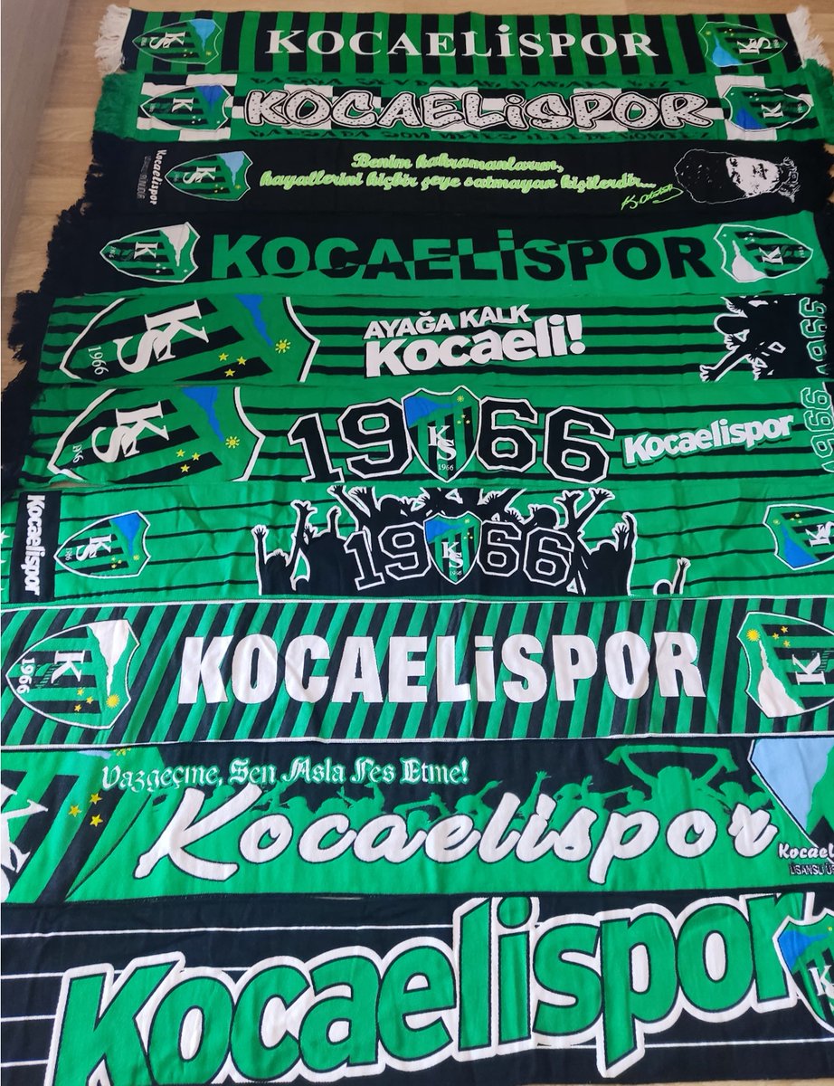 GktgGul's tweet photo. Kocaelispor Part-1 😎 Elimde olmayan atkılarla ilgili katkı sağlamak isteyenlere şimdiden teşekkür ederim.  #kocaelispor #hodrimeydan #atkı #kocaelisporatkı #atkıkoleksiyonu #amatördensüperlige https://t.co/13LWM061uL